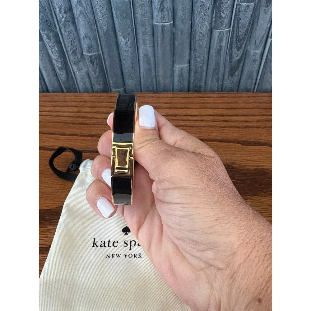 Kate Spade New York Heritage Spade Enamel Bracelet Black Gold-Tone with dusty - Picture 4 of 6